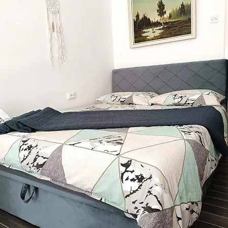 Flamingo 365 - Near Center With Free Parking * Sarajevo